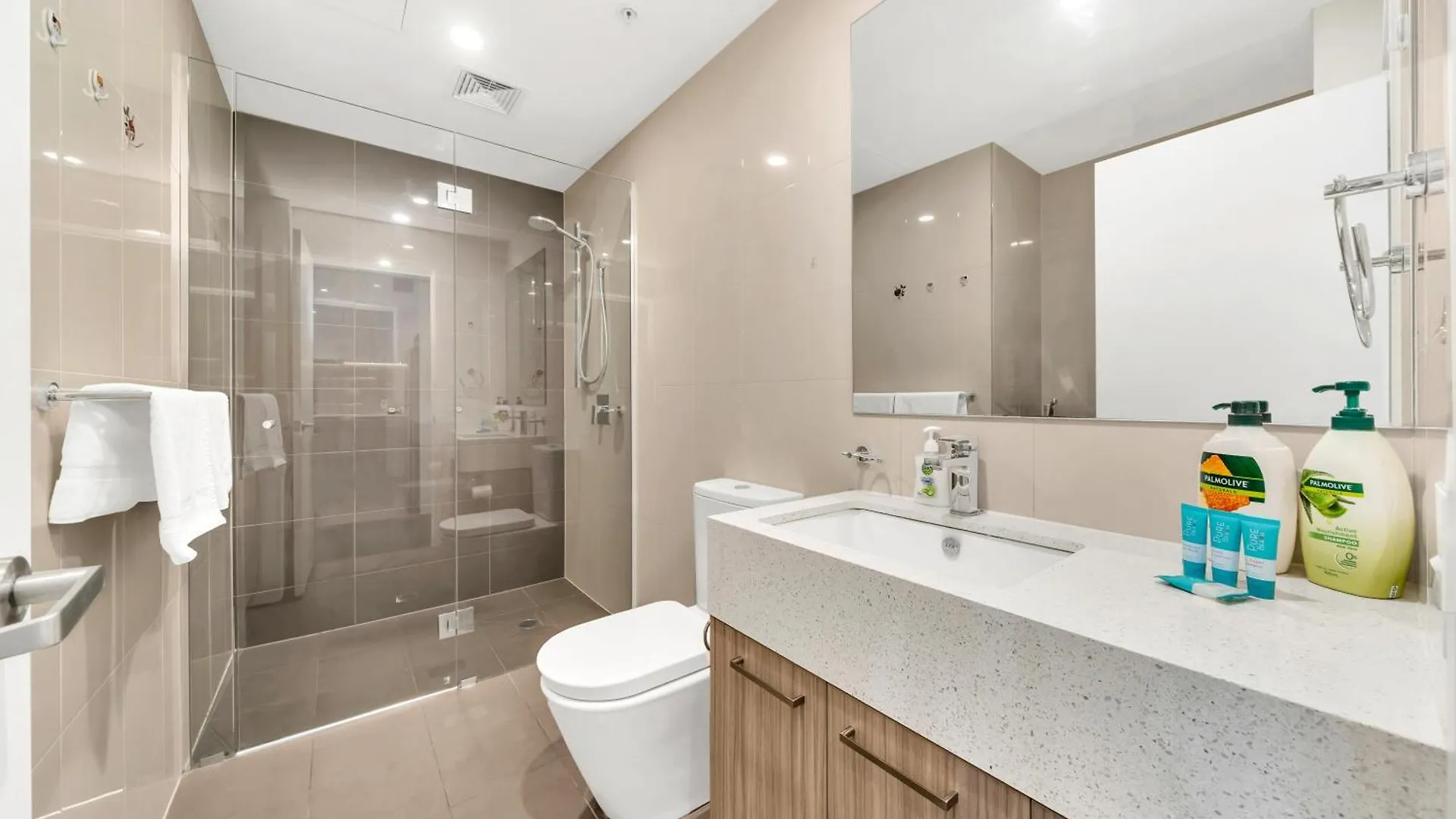 Vision Apartments On Morphett With Parking Adelaide