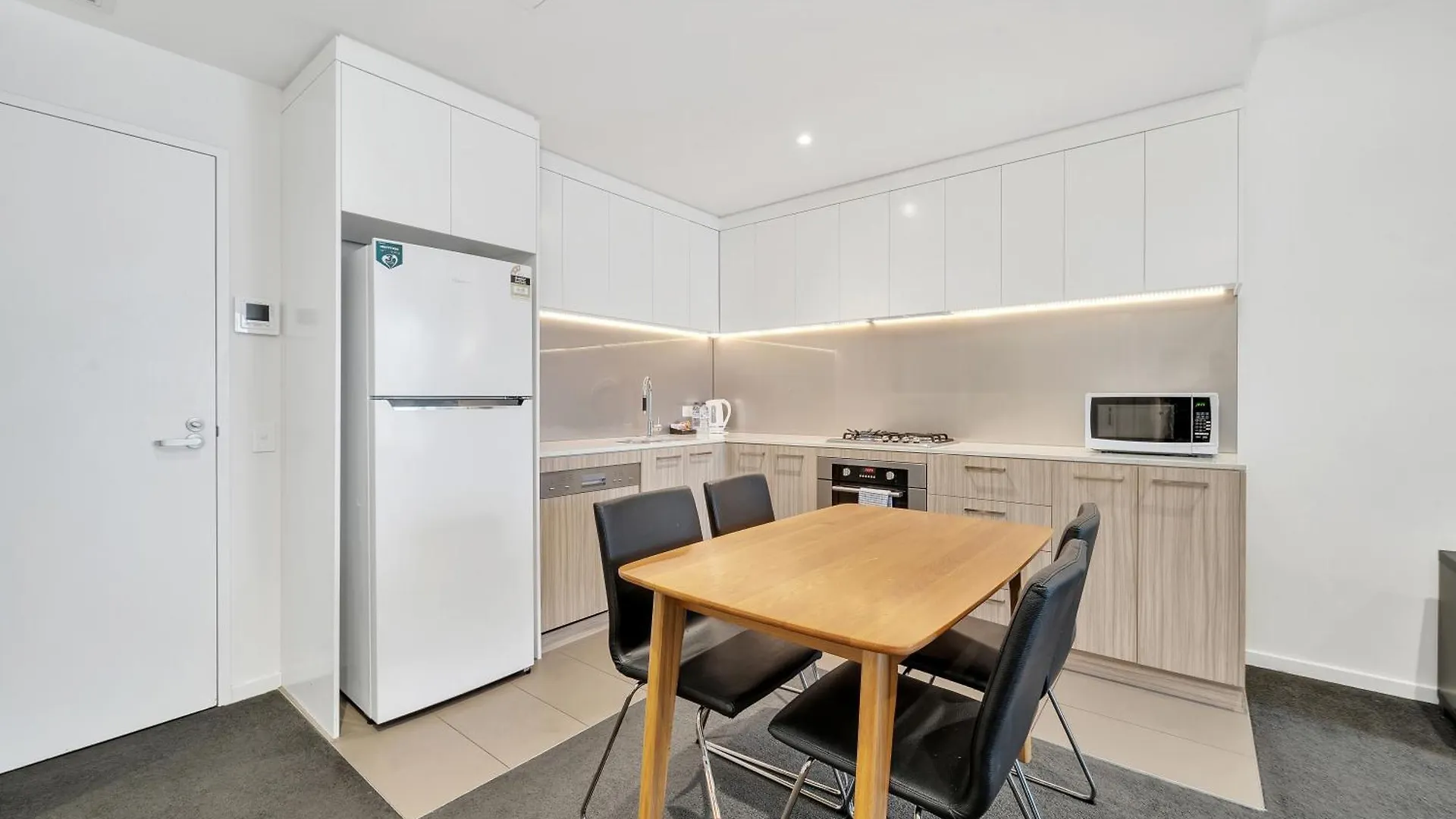 Vision Apartments On Morphett With Parking Adelaide